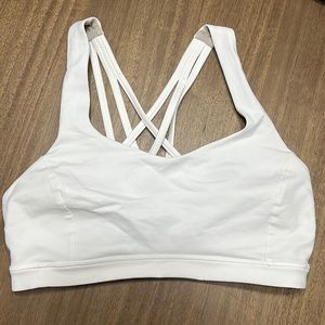Lululemon Free to be serene bra size 6